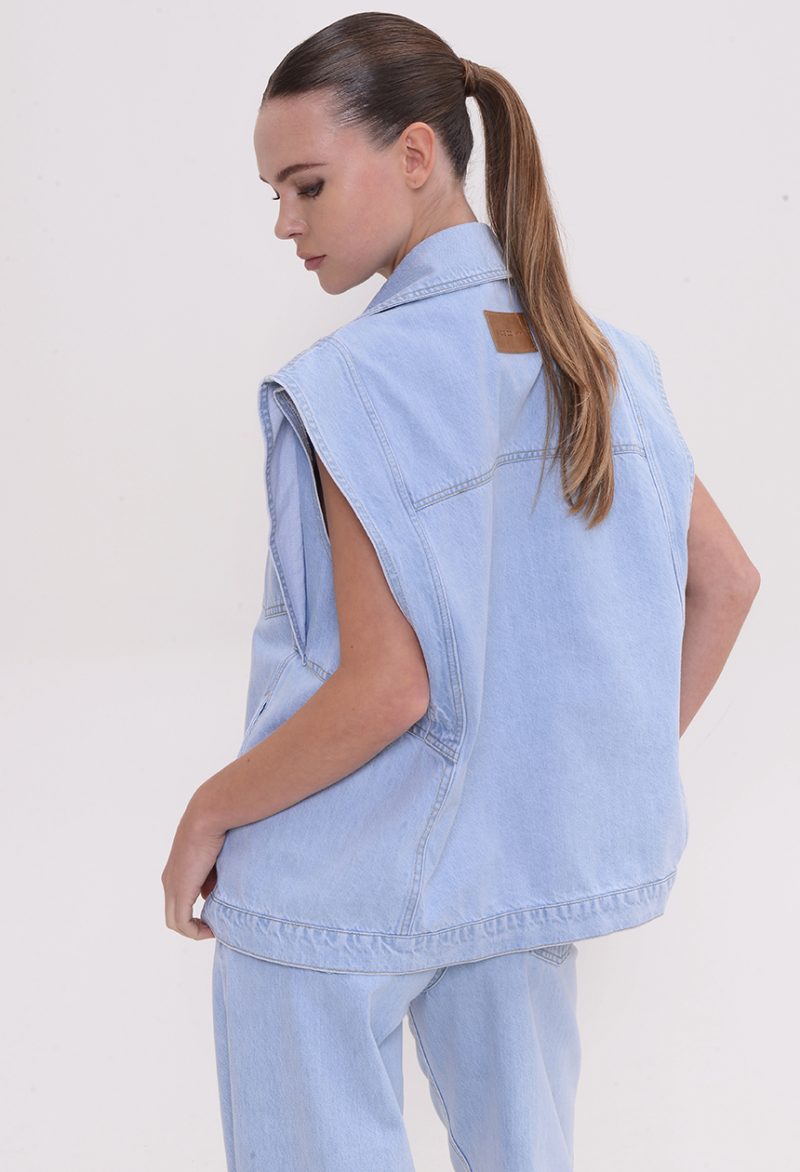 4016E3EE-7144-4464-93BB-B1D7D3133B2F